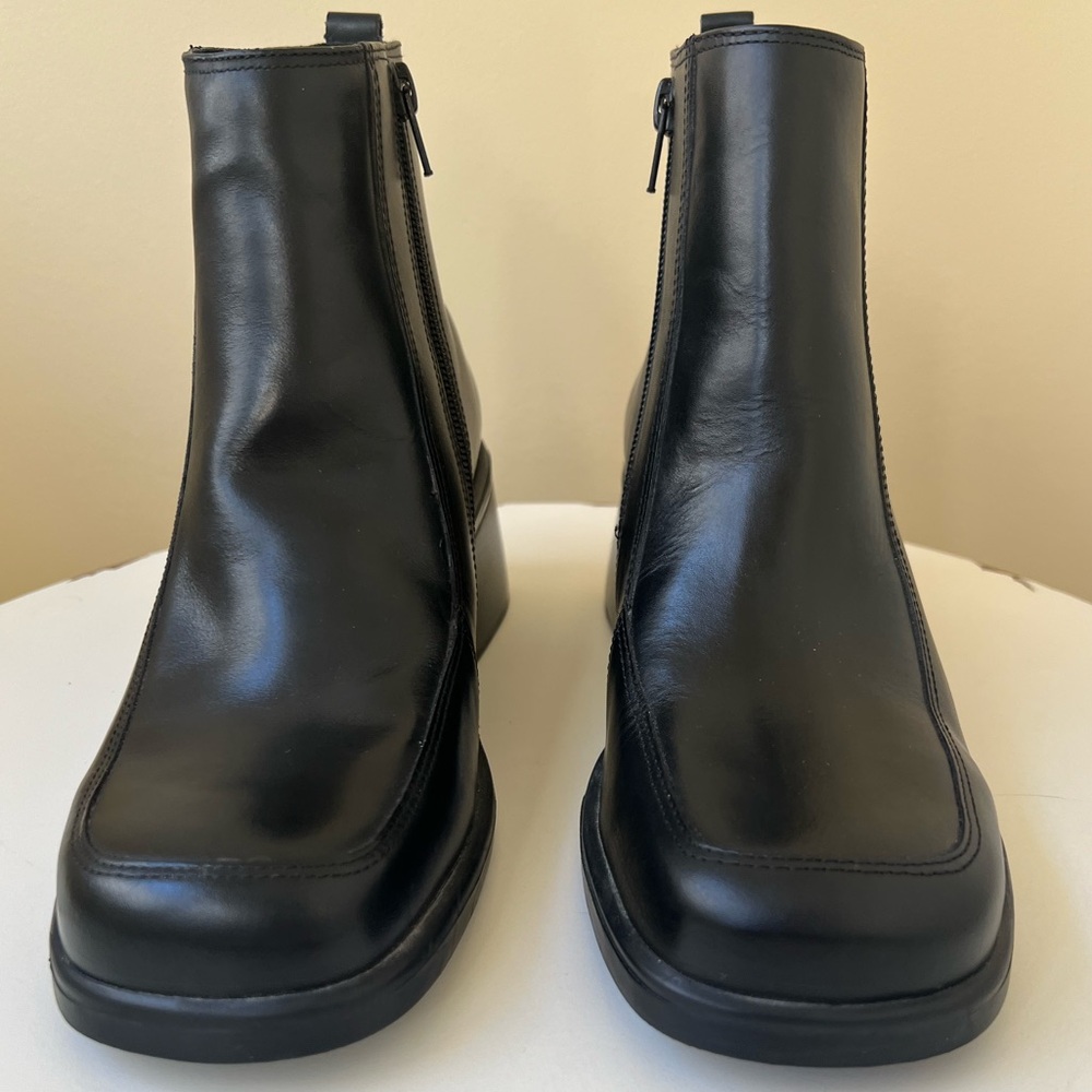 Classic Black Leather Ankle Boots - Women's Zip Booties